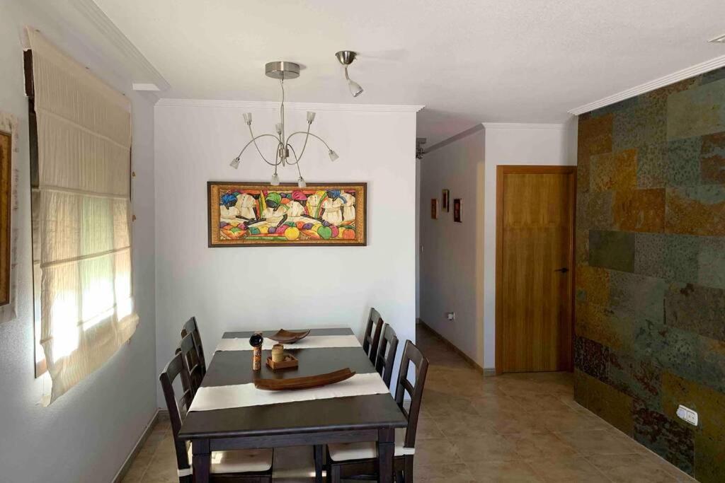 Piso De Lujo En Urbanizacion En Apartment